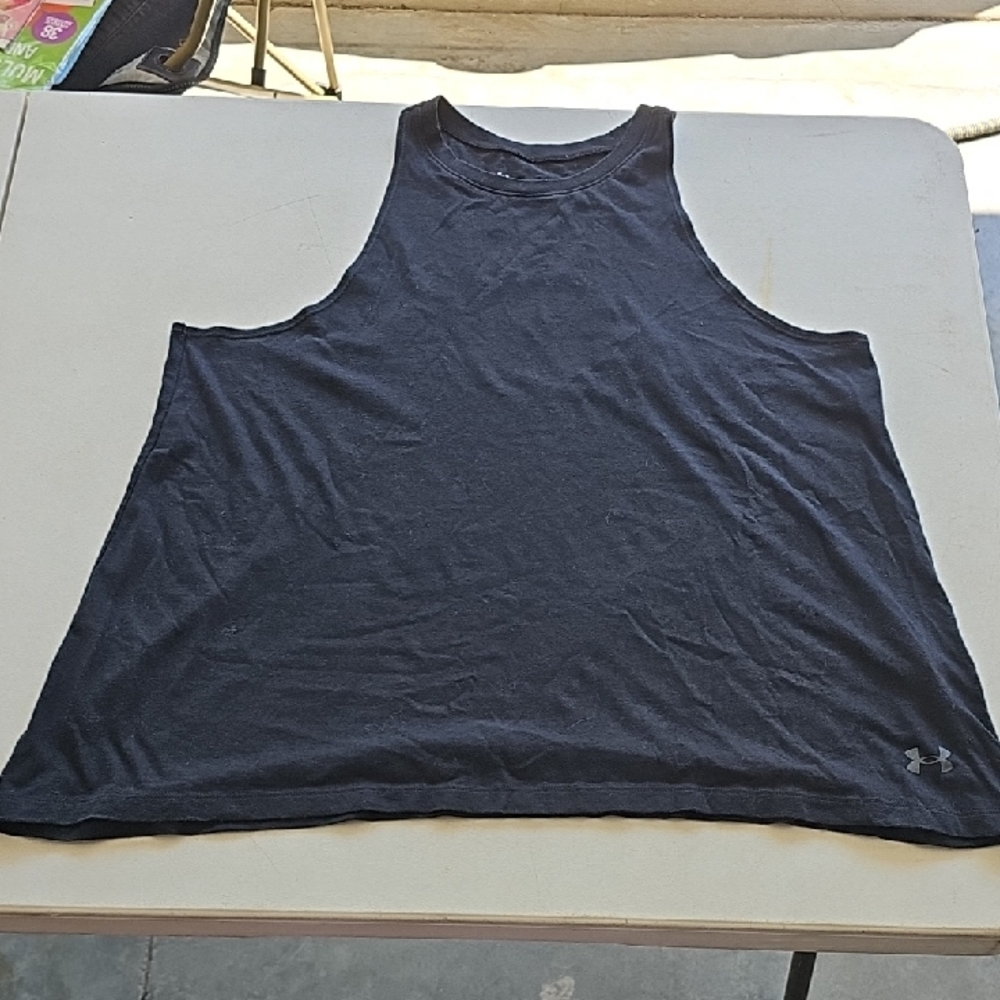 Under Armour Womens Xlg Black Racer Back Tank Top.